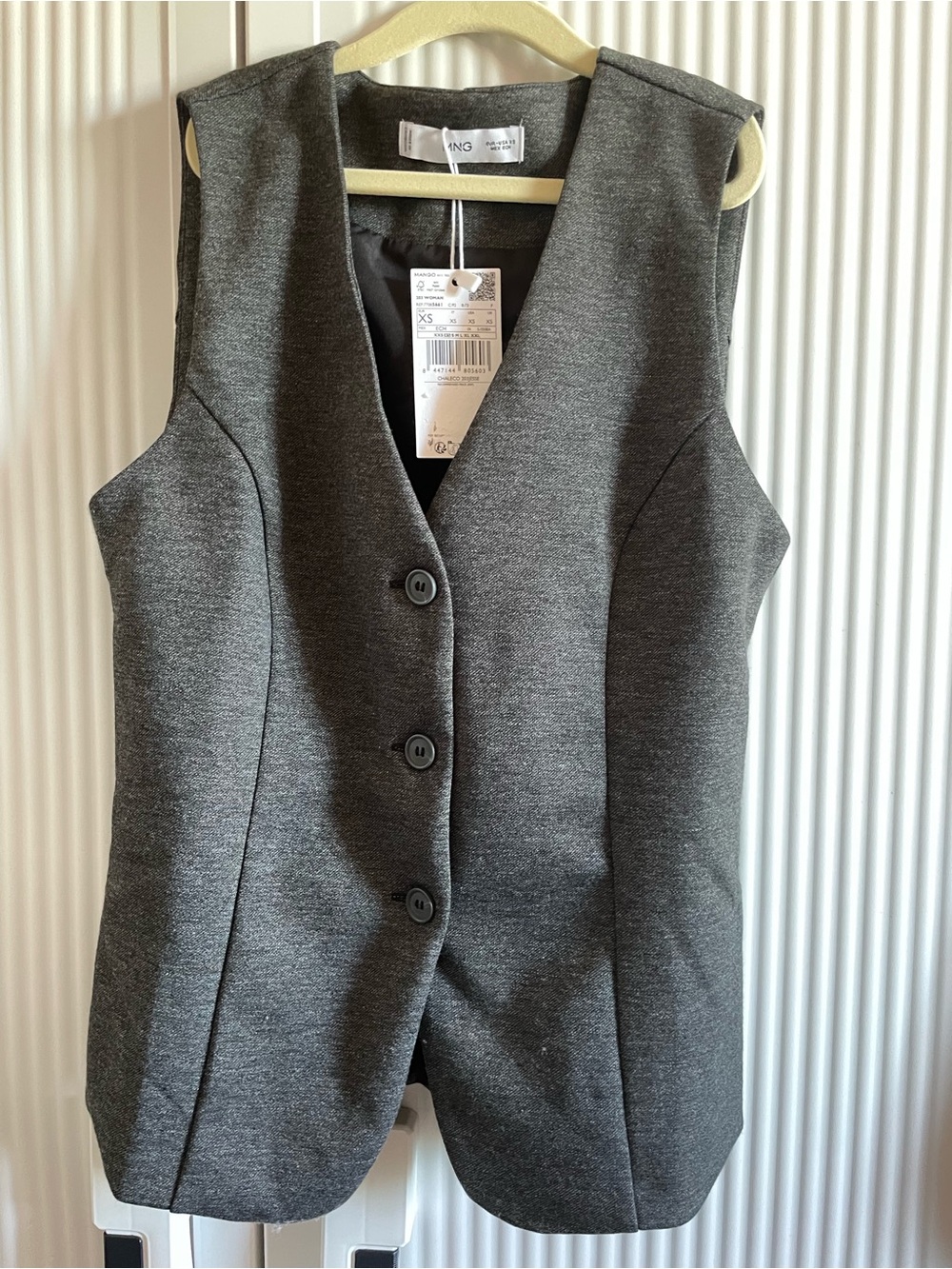 MANGO Fitted vest with buttons